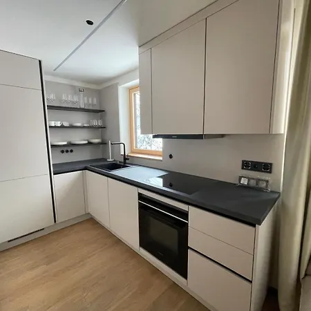 H Montafon Гашум