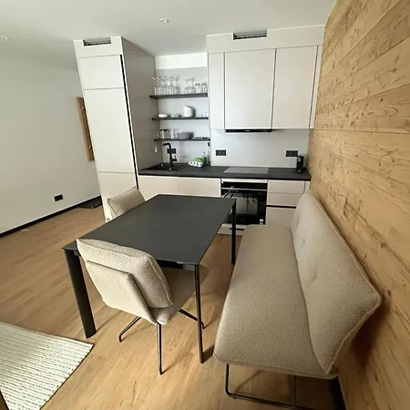 H Montafon Гашум